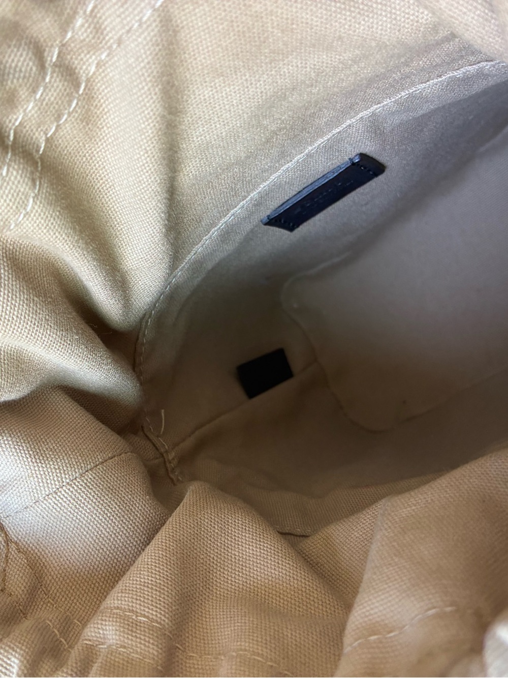 Chloé Roy Bucket Bag – Black Leather with Red/White Stripe Logo - Picture 10 of 10